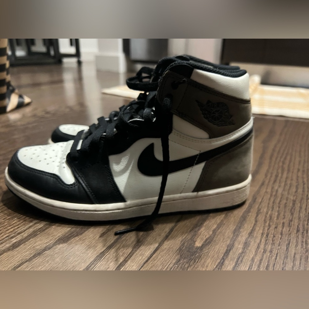 Air Jordan Retro Mocha High-Top Sneakers